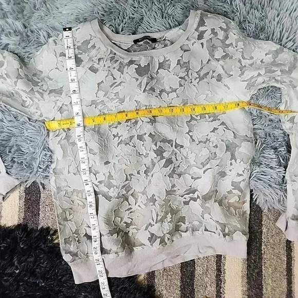 Wells Grace Sheer Lace Blouse. Size small - Picture 8 of 8